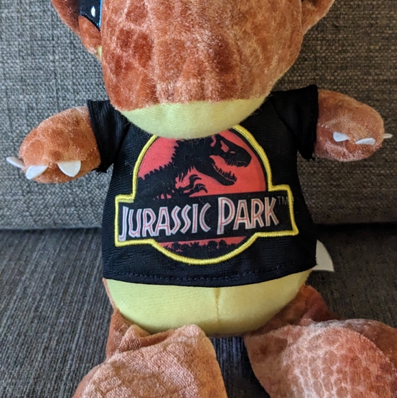 Universal Studios Jurassic Park Triceratops Dinosaur Plush Stuffed Animal - Picture 6 of 6